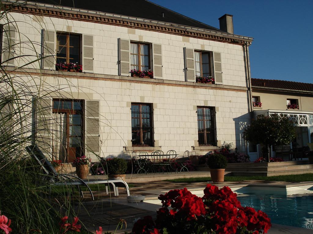 ホテルEntre Cour Et Jardin シャロン・アン・シャンパーニュ エクステリア 写真